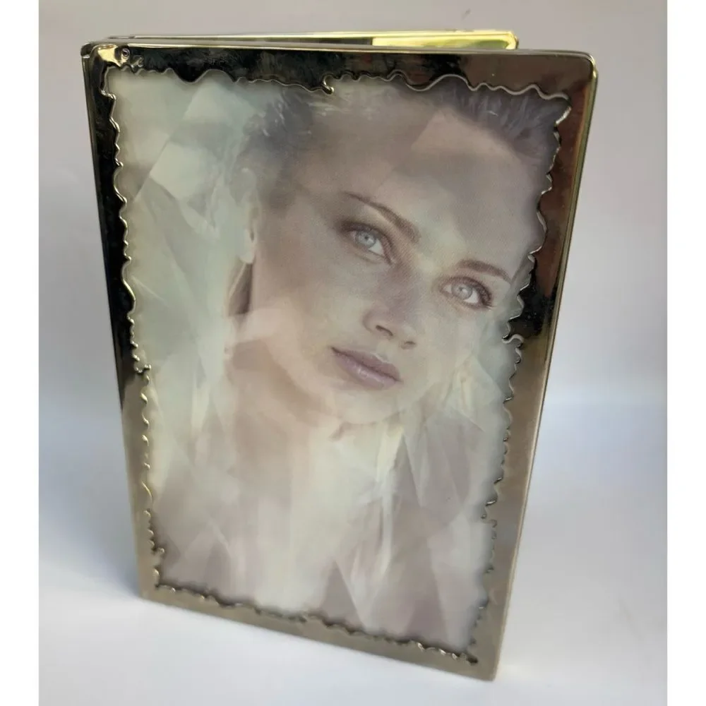 RARE ~SWAROVSKI CRYSTALLINE PICTURE FRAME  4 X 6 PREOWNED - NO BOX